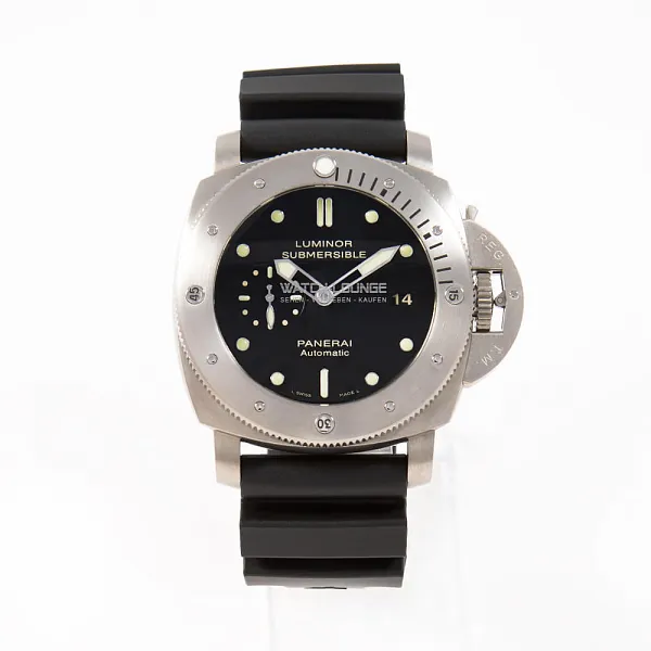 14326_watchlounge_lo.jpg