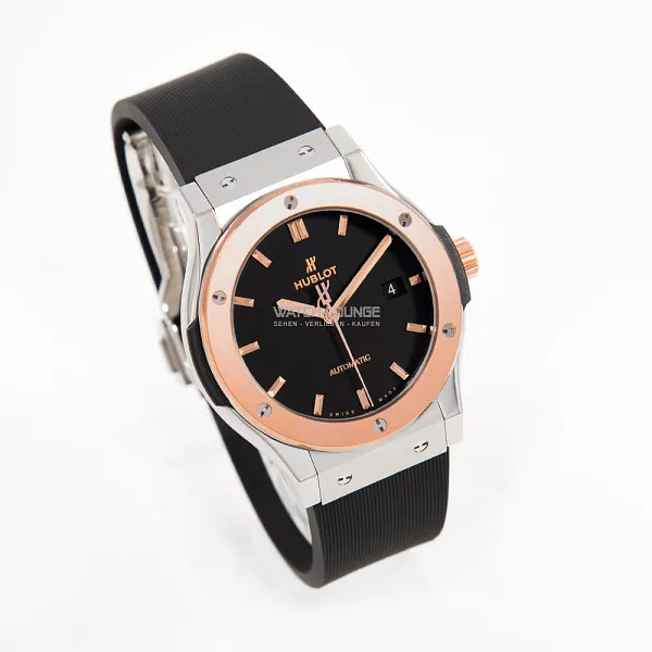 14412_watchlounge_lo.jpg