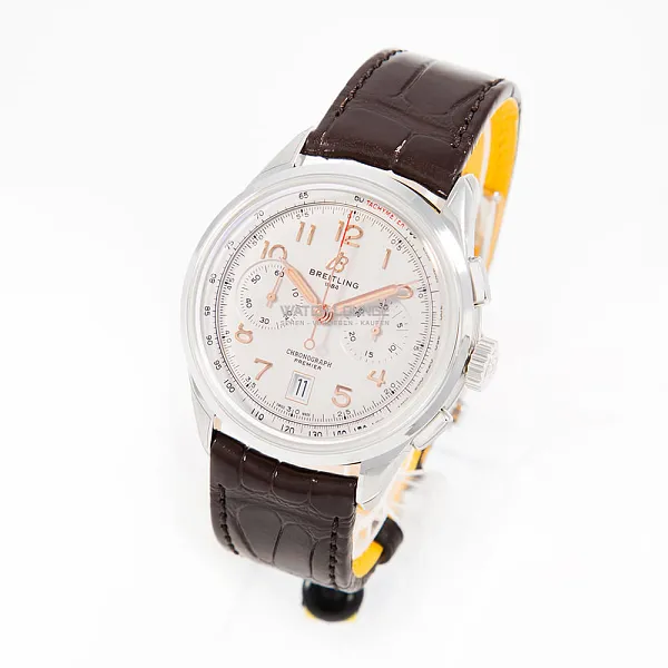 14470_watchlounge_lo.jpg