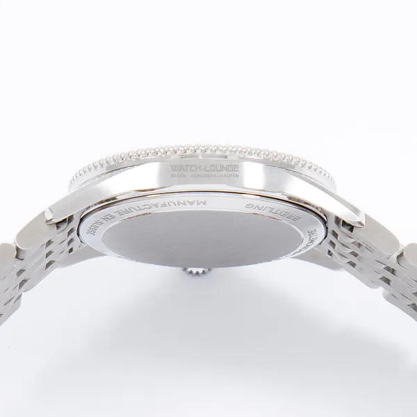 14508_watchlounge_lo.jpg