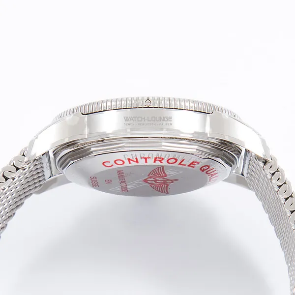 14519_watchlounge_lo.jpg