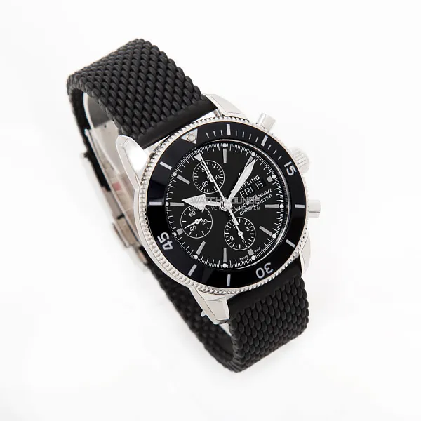 14540_watchlounge_lo.jpg