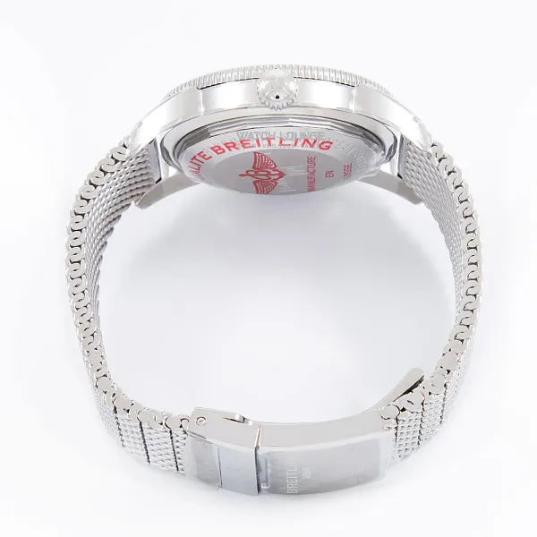 14557_watchlounge_lo.jpg