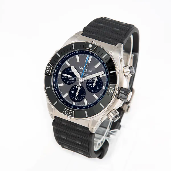14565_watchlounge_lo.jpg