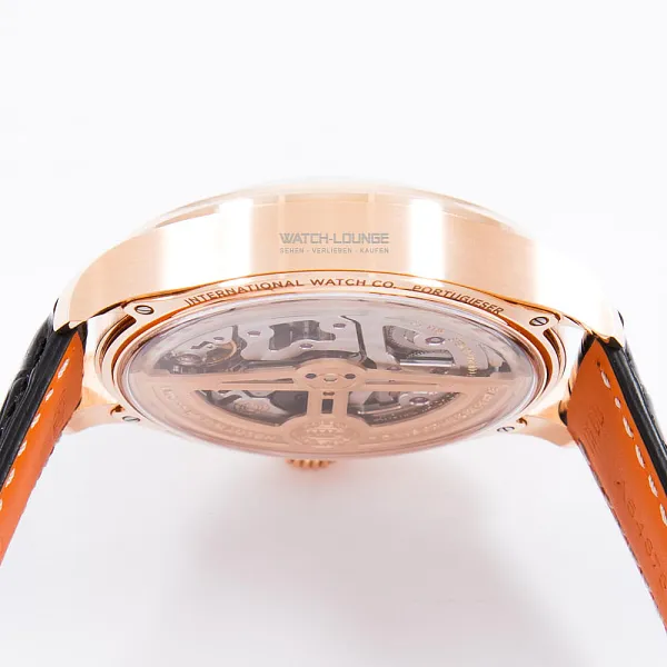 14662_watchlounge_lo.jpg